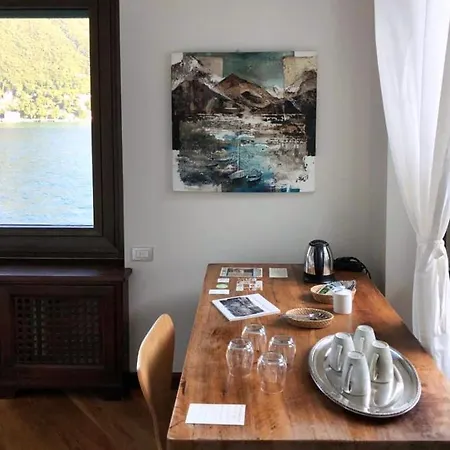 Private Lakeside Luxury Villa * Moltrasio